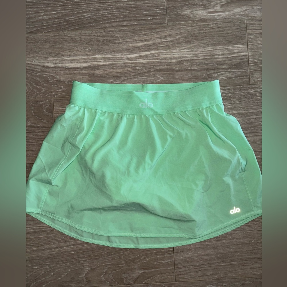 Alo yoga tennis skirt size medium
